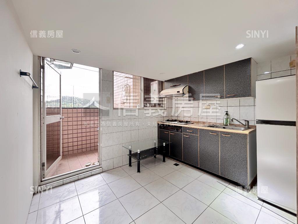 捷運高財生景觀宅房屋室內格局與周邊環境