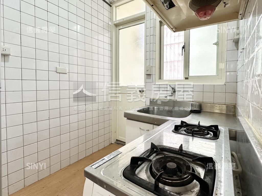 小資成家首選一樓房屋室內格局與周邊環境