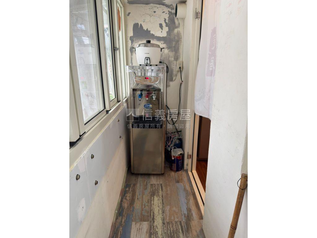 北屯鉅育新年度裝潢附車位房屋室內格局與周邊環境