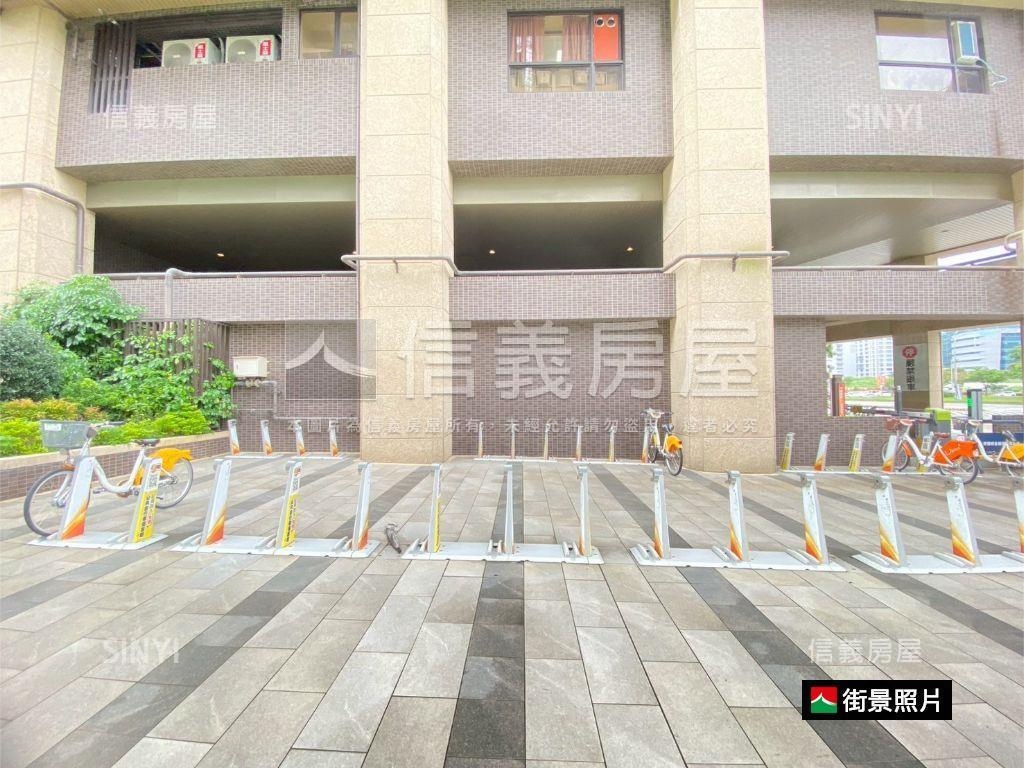 【大亮泊】面中庭綠蔭房屋室內格局與周邊環境