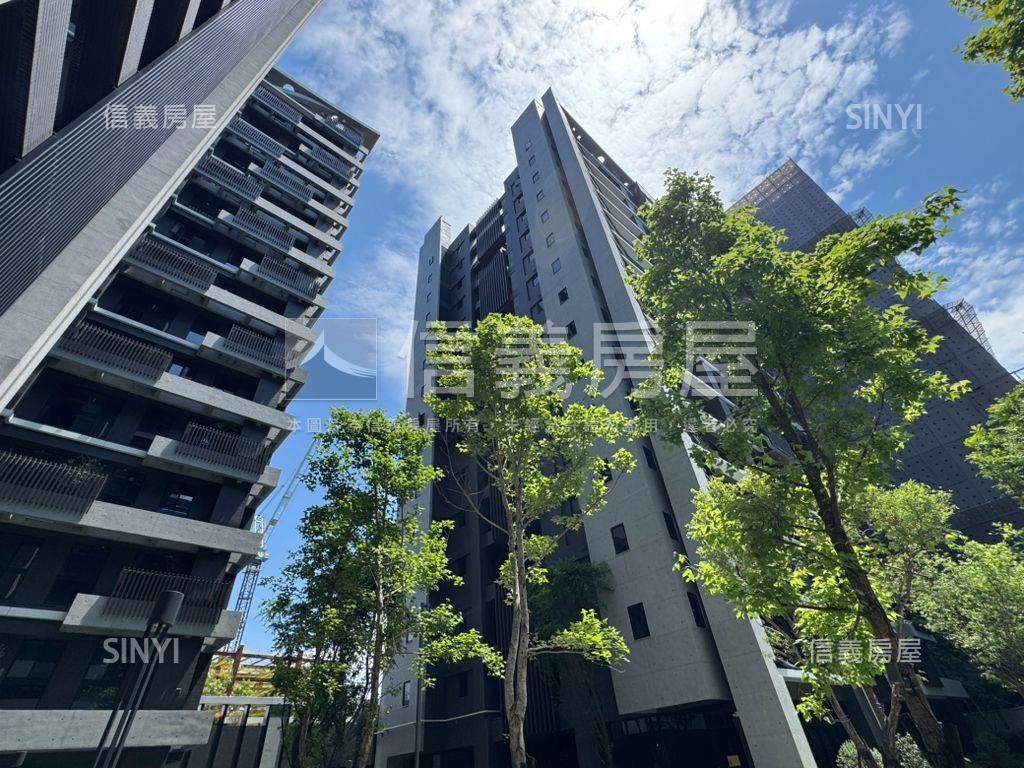 央北鑫建築Ｂ３三房加車位房屋室內格局與周邊環境