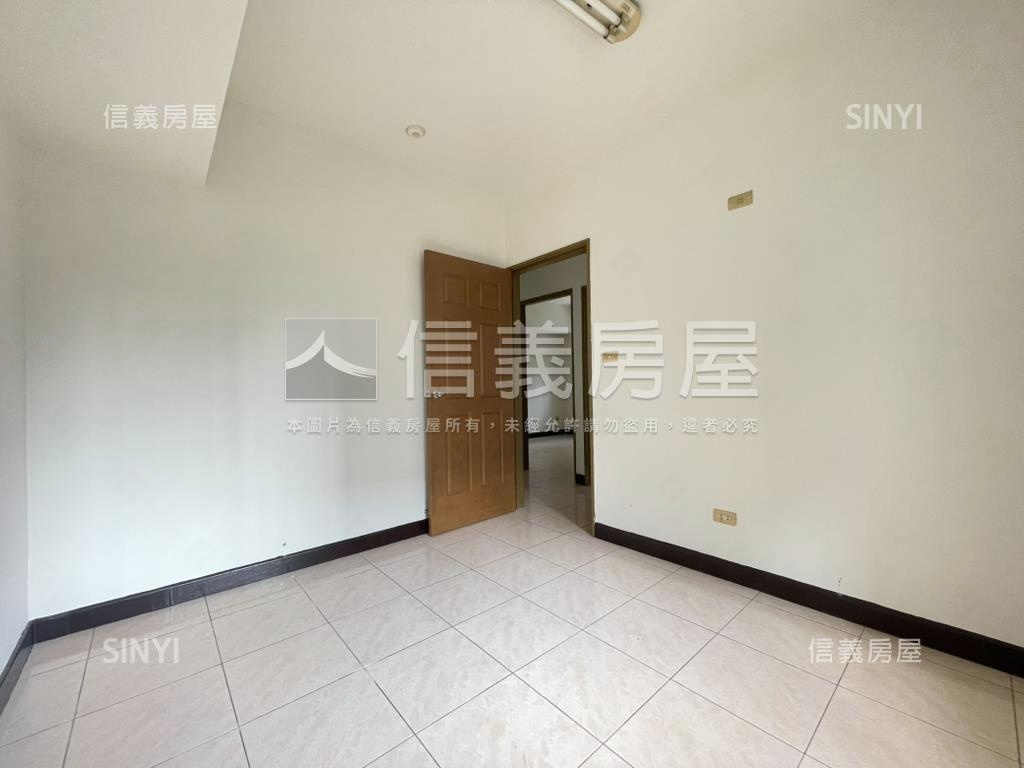 大林國宅美三房平面車位房屋室內格局與周邊環境