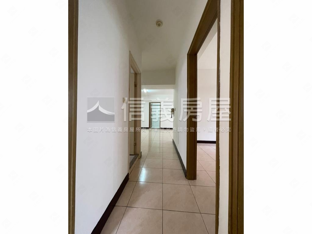 大林國宅美三房平面車位房屋室內格局與周邊環境