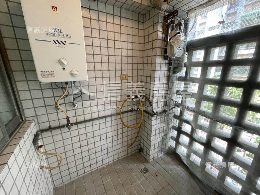 大林國宅美三房平面車位房屋室內格局與周邊環境