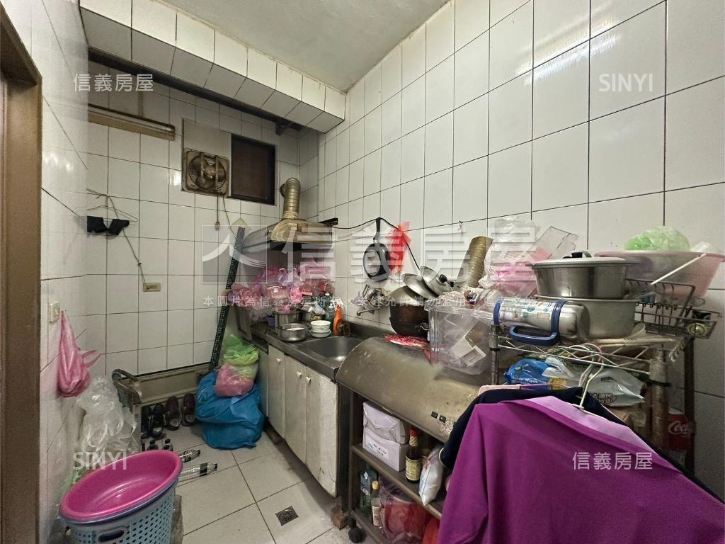 ㊝專任東園透天方便停車㊝房屋室內格局與周邊環境