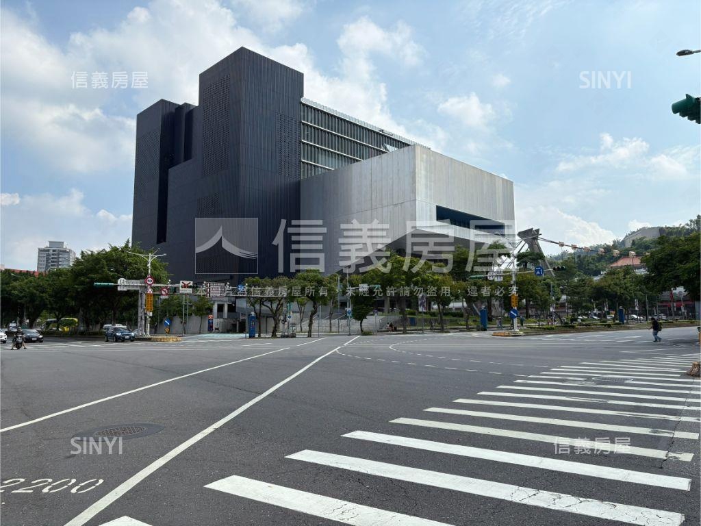 圓山帝寶Ａ５兩房房屋室內格局與周邊環境