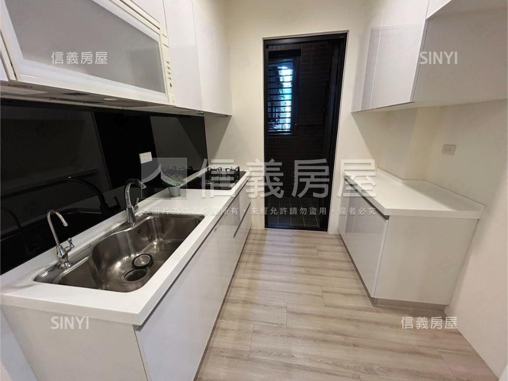 御中央四房邊間美屋房屋室內格局與周邊環境