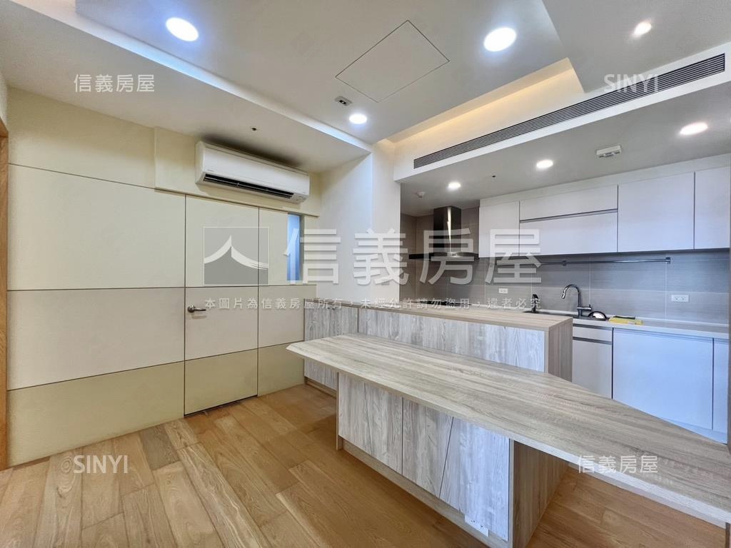 璞園屋久紀三房車位房屋室內格局與周邊環境