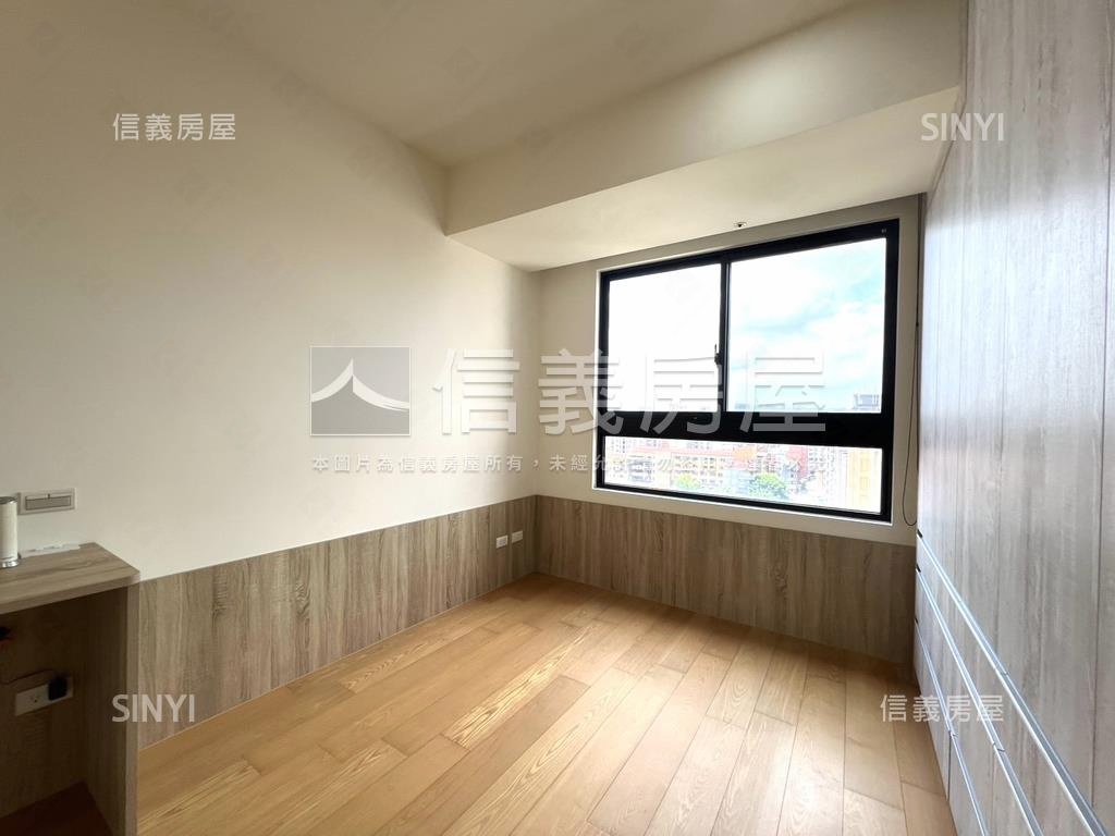 璞園屋久紀三房車位房屋室內格局與周邊環境