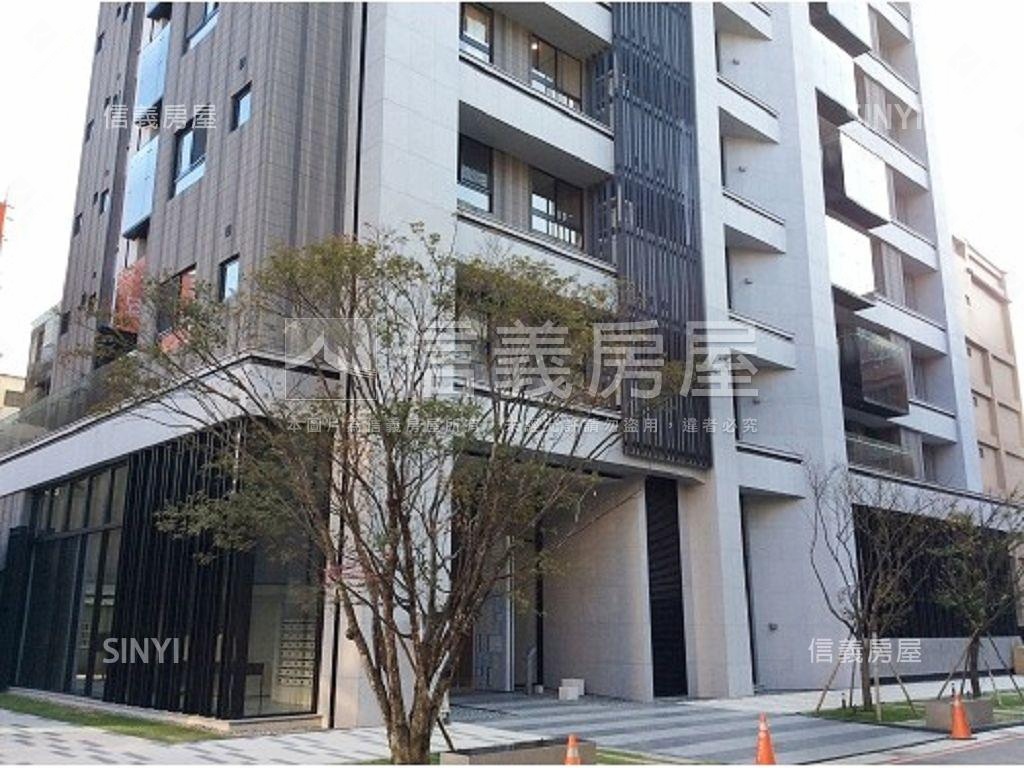 璞園屋久紀三房車位房屋室內格局與周邊環境