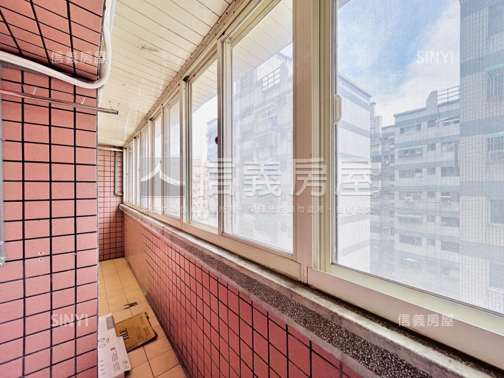 中泰宏園美三房房屋室內格局與周邊環境
