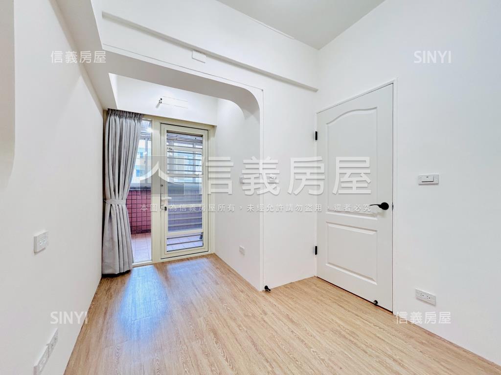 中泰宏園美三房房屋室內格局與周邊環境