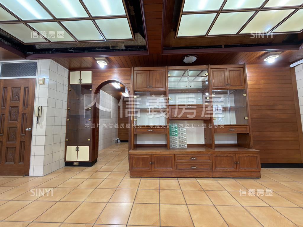 長榮路成家美寓房屋室內格局與周邊環境