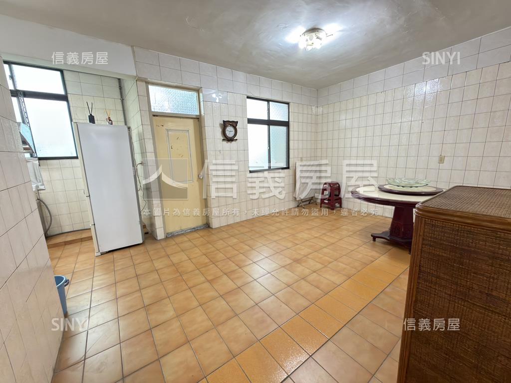 長榮路成家美寓房屋室內格局與周邊環境