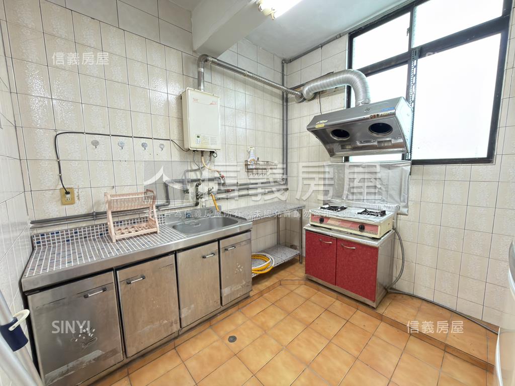 長榮路成家美寓房屋室內格局與周邊環境