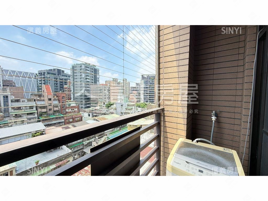 高樓８８８－飯店式管理房屋室內格局與周邊環境