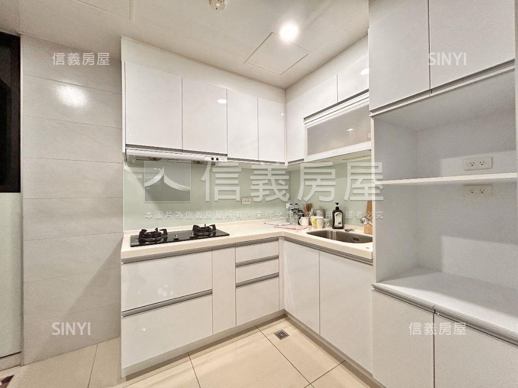 專任※Ａ８雅苑大三房房屋室內格局與周邊環境