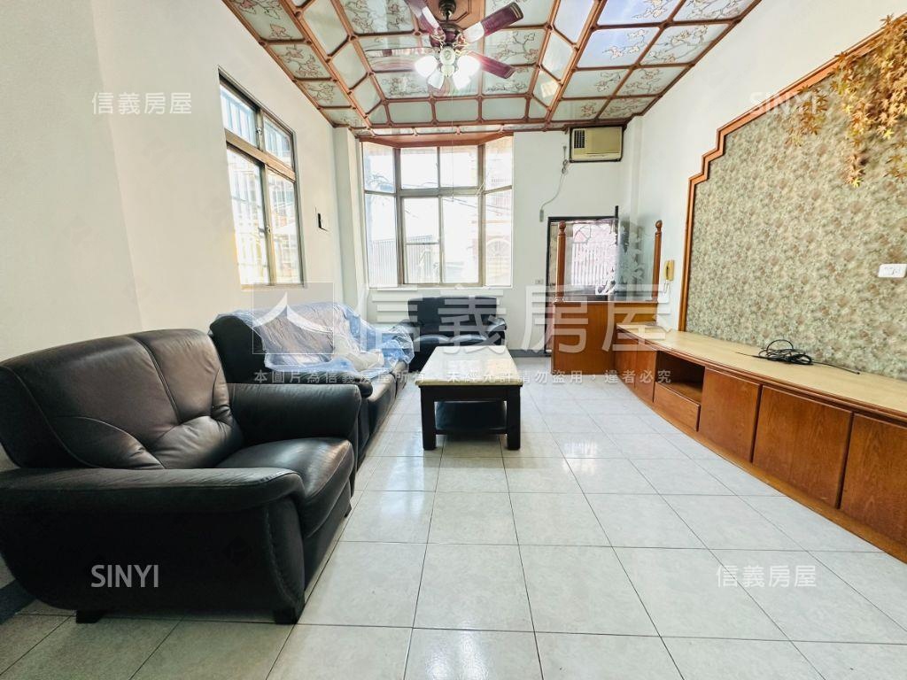 大灣商圈邊間採光孝親車墅房屋室內格局與周邊環境