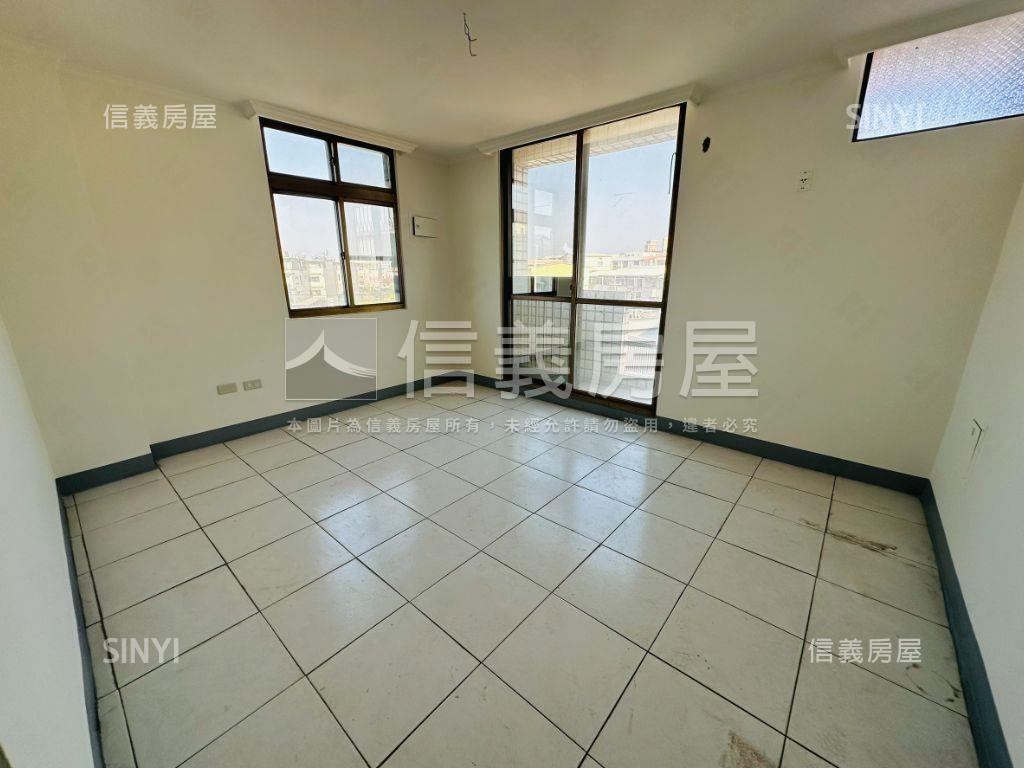 大灣商圈邊間採光孝親車墅房屋室內格局與周邊環境