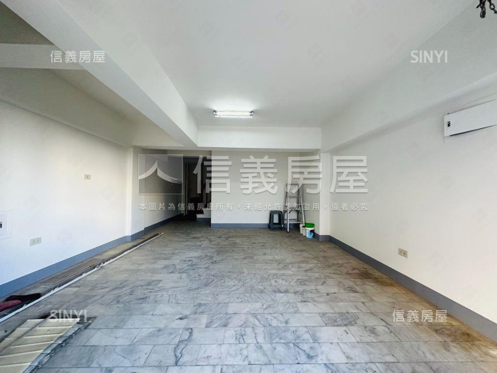 大灣商圈邊間採光孝親車墅房屋室內格局與周邊環境