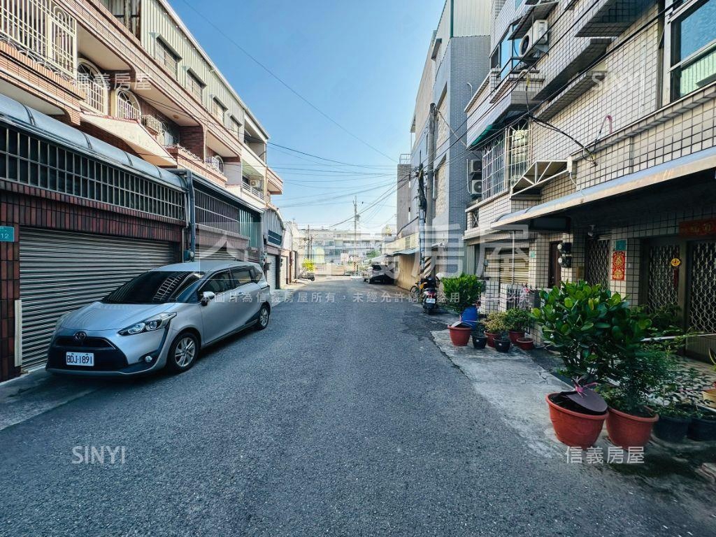 大灣商圈邊間採光孝親車墅房屋室內格局與周邊環境