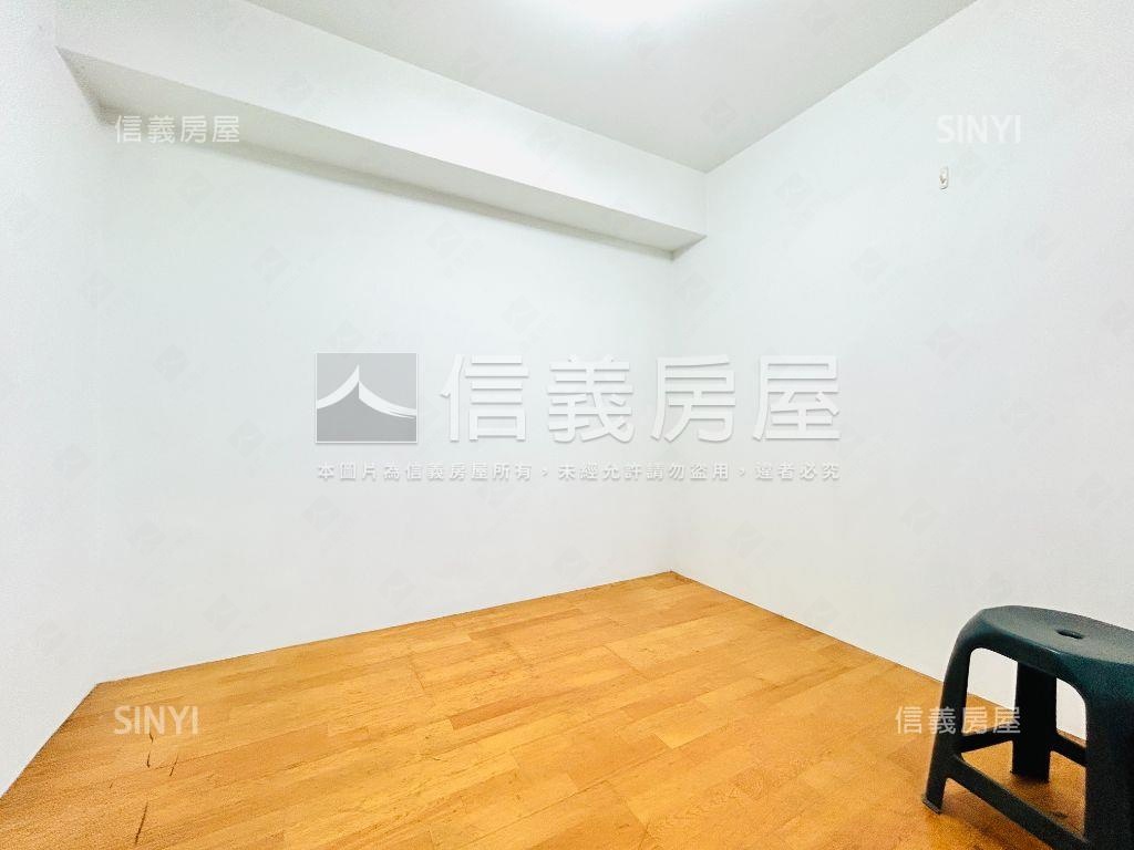 捷運兩房高樓採光房屋室內格局與周邊環境
