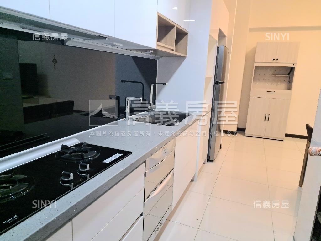 新東區披星戴月美美三房房屋室內格局與周邊環境