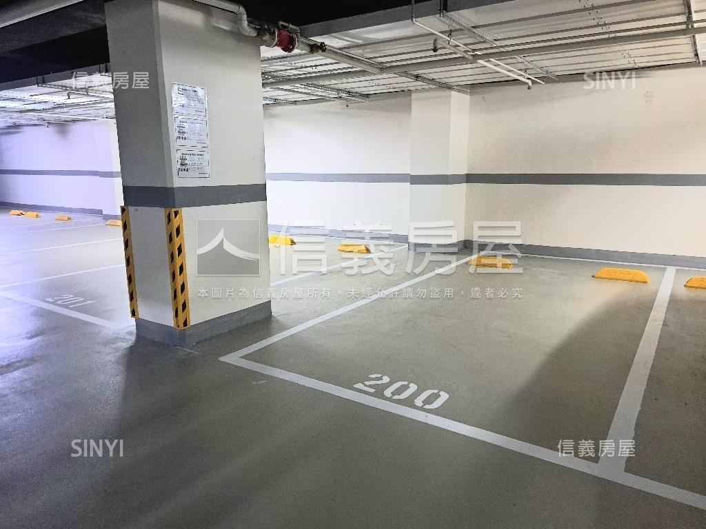 新東區披星戴月美美三房房屋室內格局與周邊環境