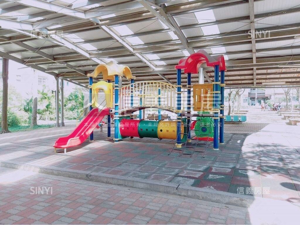 專任公甲溫馨三房房屋室內格局與周邊環境