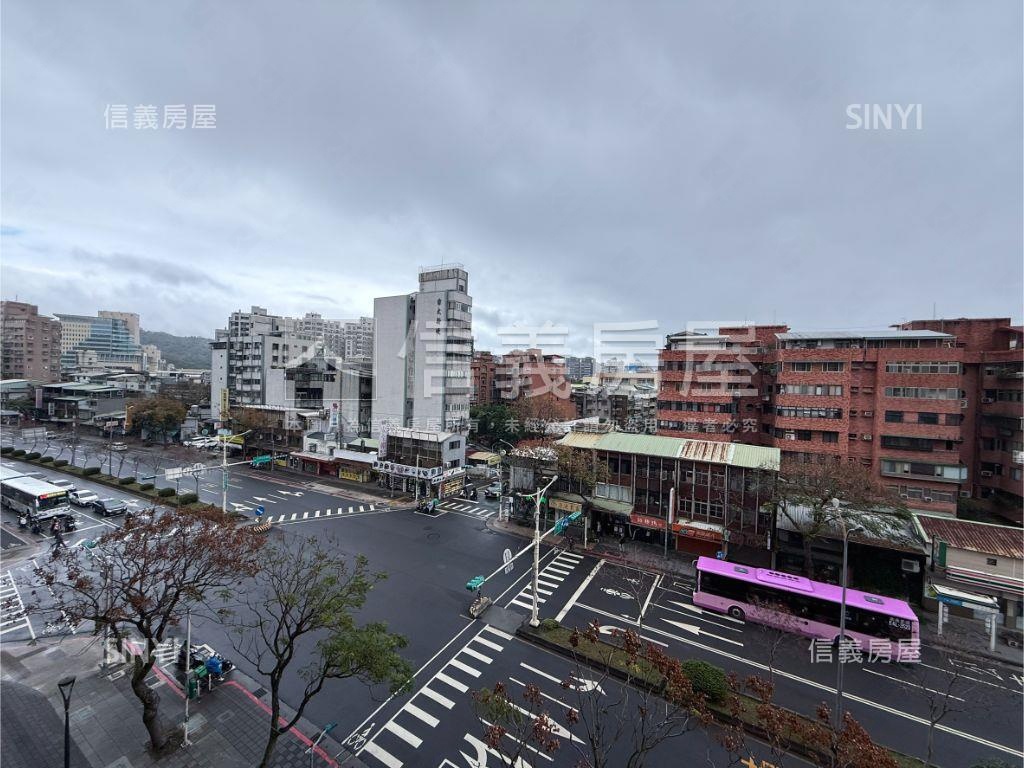 使用權華固新天地ＳＯＨＯ房屋室內格局與周邊環境