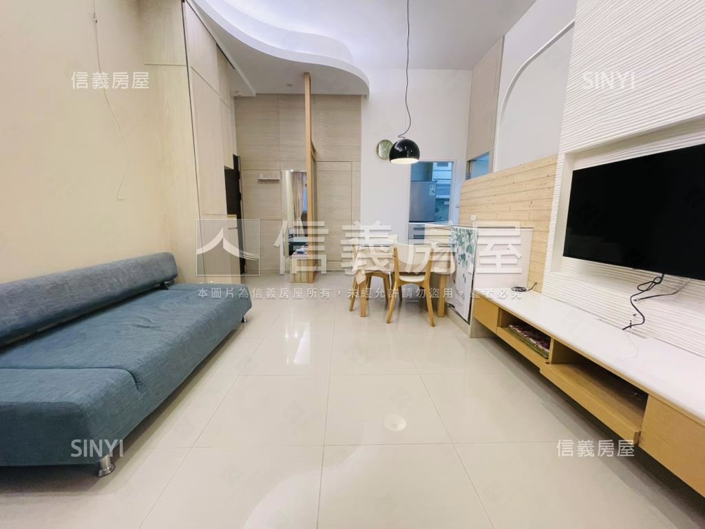 漢皇ＳＵＰＥＲ挑高邊間房屋室內格局與周邊環境