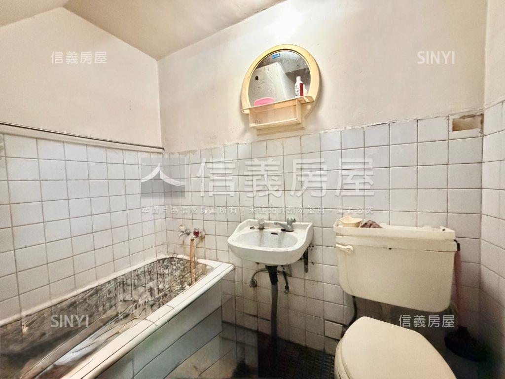 高科大建工正四樓騎樓透天房屋室內格局與周邊環境