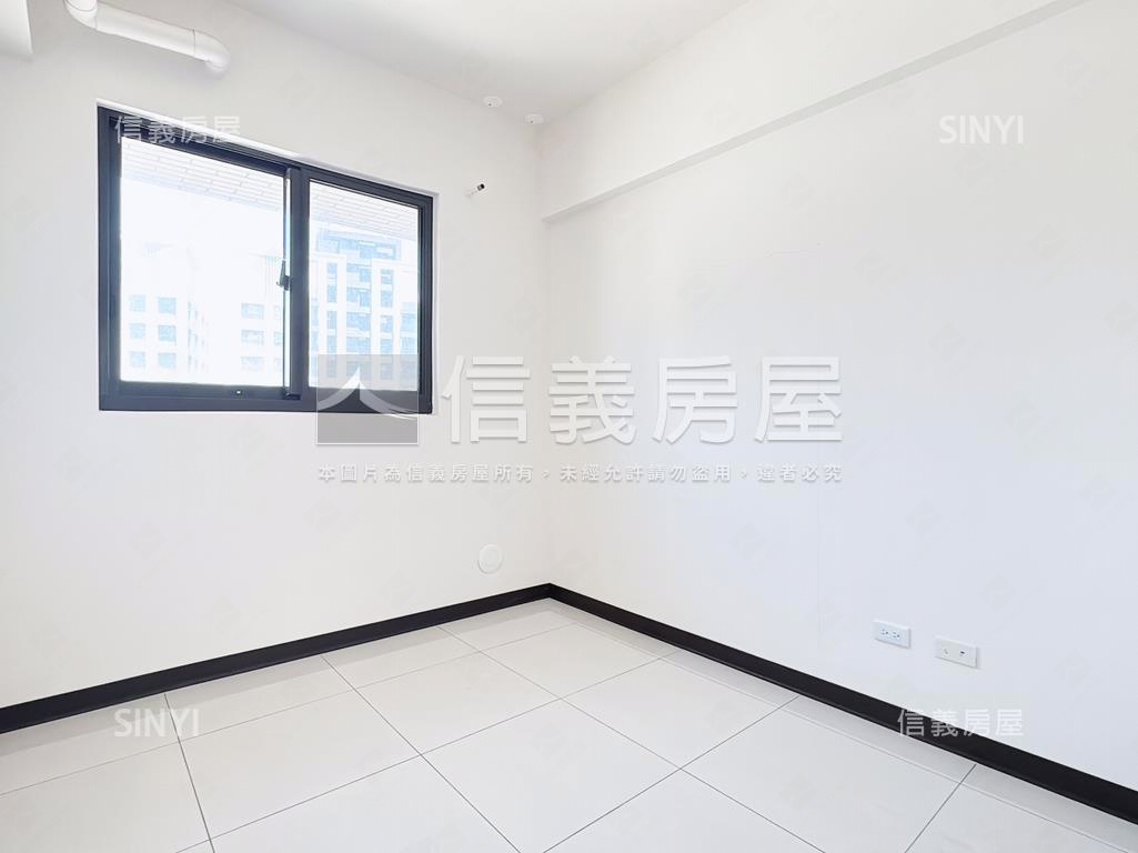近文青國小未住過三房車位房屋室內格局與周邊環境