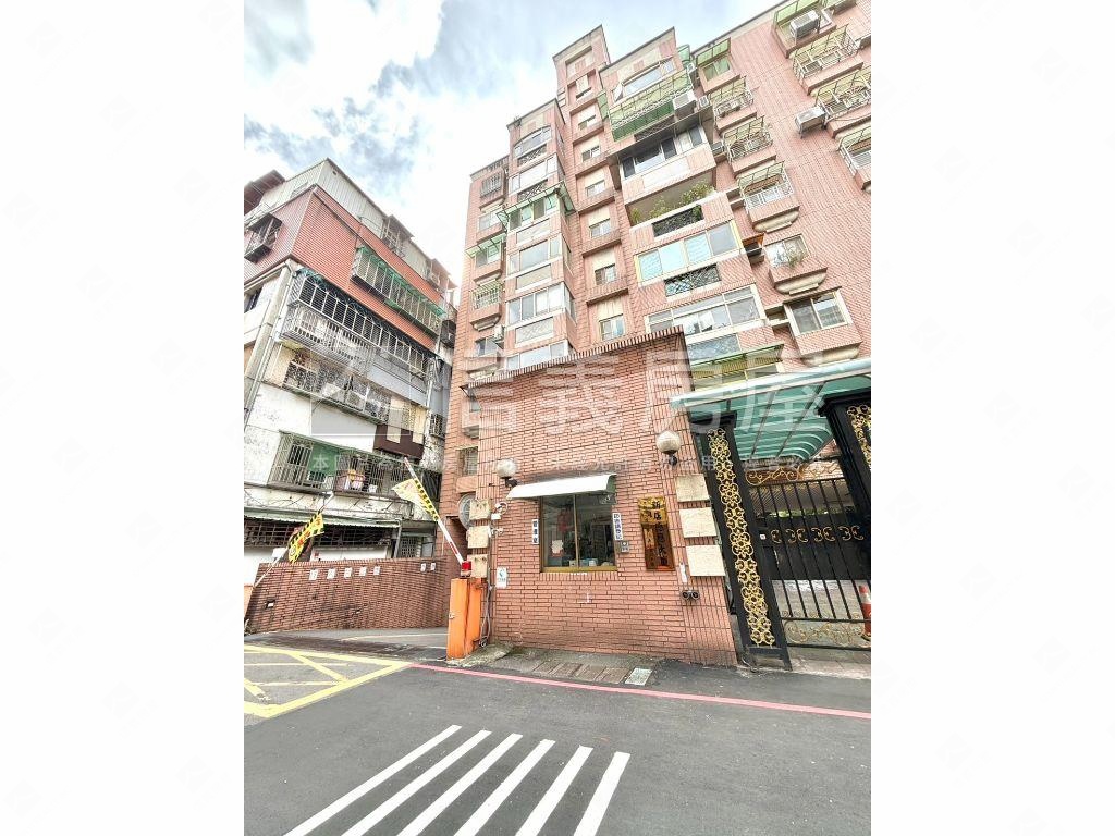 近七張捷運獨立車位房屋室內格局與周邊環境