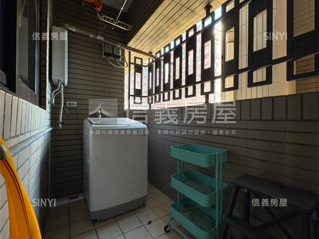 ★楊明國小旁學悅三房車位房屋室內格局與周邊環境