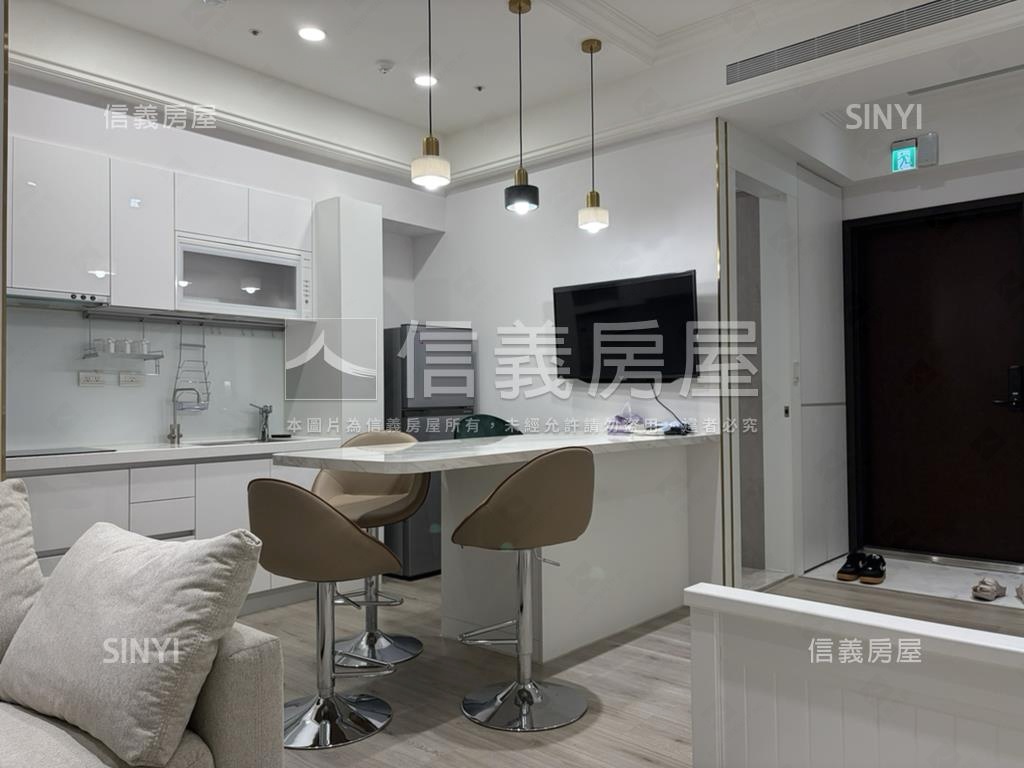 芬蘭極光北歐風房屋室內格局與周邊環境