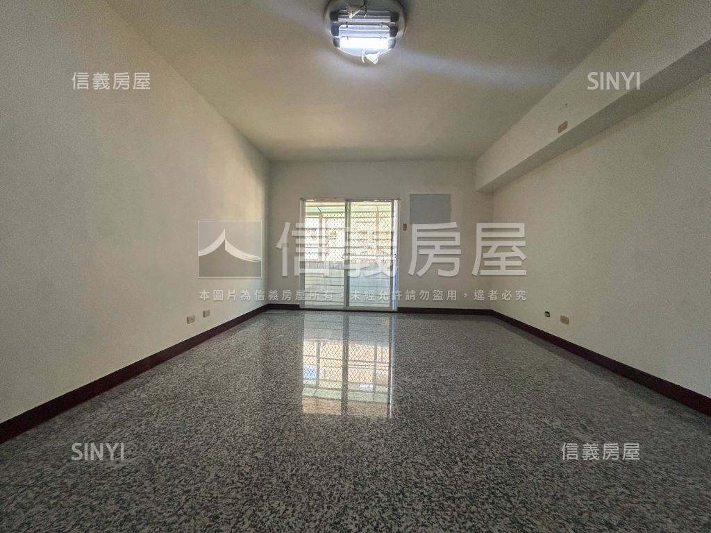 三鐵共站鄰公園大三房車位房屋室內格局與周邊環境