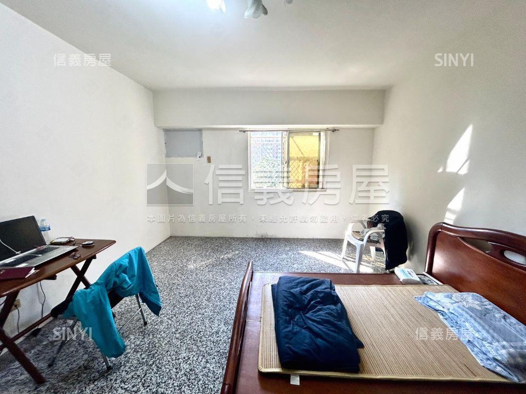 三鐵共站鄰公園大三房車位房屋室內格局與周邊環境