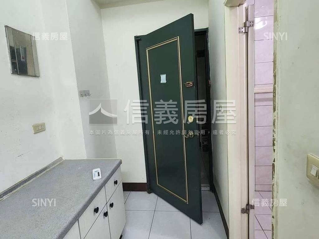 至善街華廈３套房房屋室內格局與周邊環境