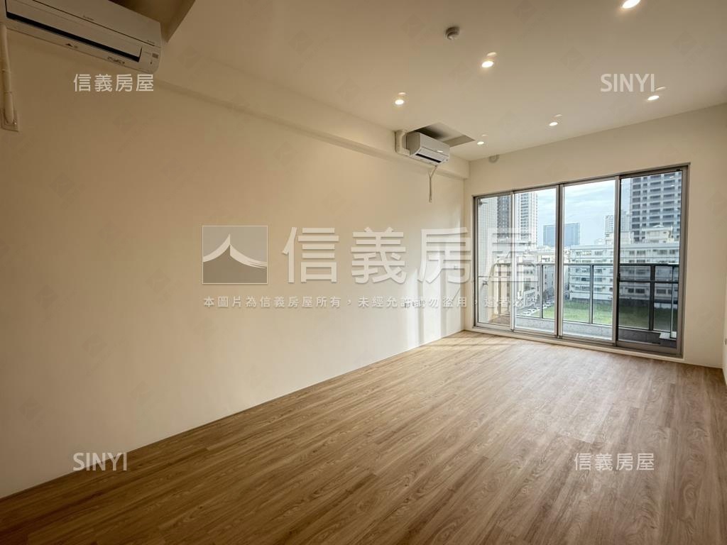 近公園朝南全新三房平車房屋室內格局與周邊環境