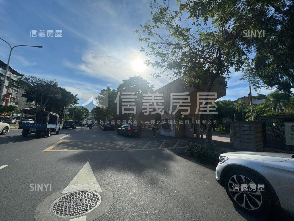 １８８坪大角地～稀有士地房屋室內格局與周邊環境