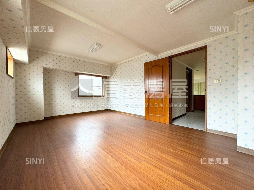 太子建設三房平車房屋室內格局與周邊環境
