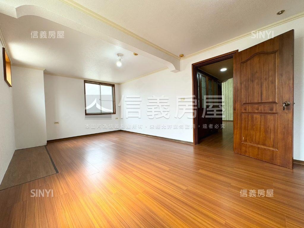 太子建設三房平車房屋室內格局與周邊環境