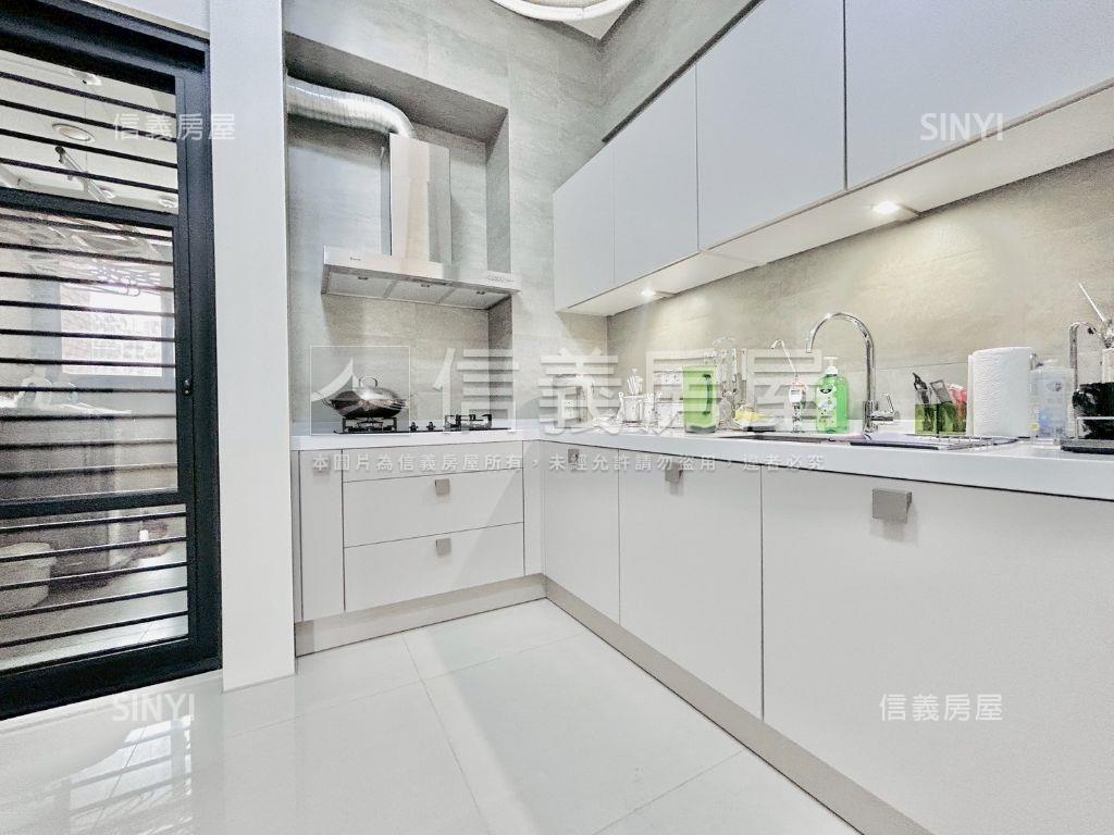 昇揚擎月三房雙平車位豪邸房屋室內格局與周邊環境