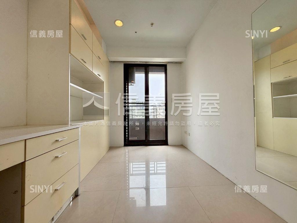 可看！由鉅ＡＺ再一間房屋室內格局與周邊環境