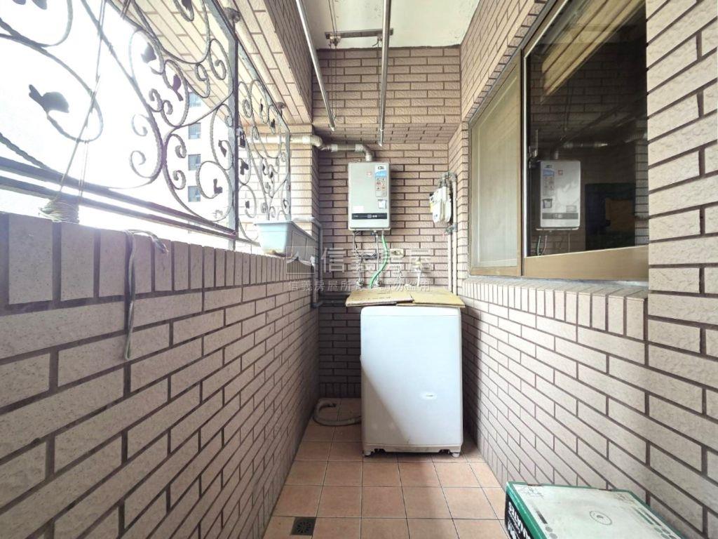 近萬家福三房採光邊間高樓房屋室內格局與周邊環境