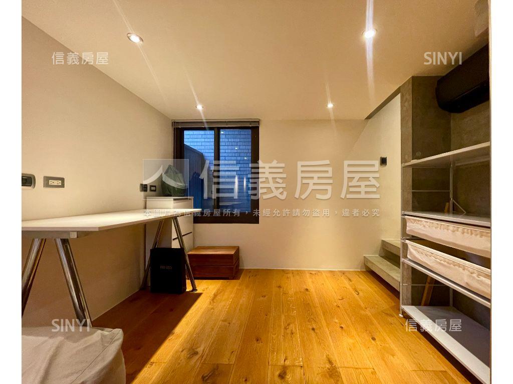 永康★清水模美妝２房車位房屋室內格局與周邊環境