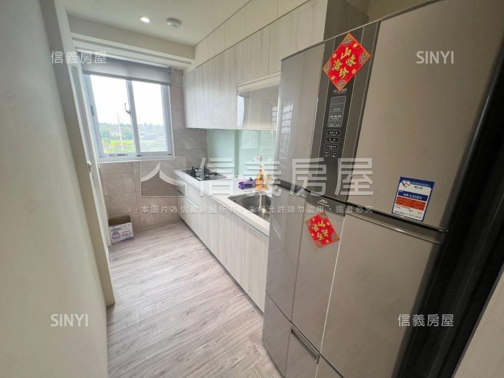 陽光誠品拎包入住房屋室內格局與周邊環境