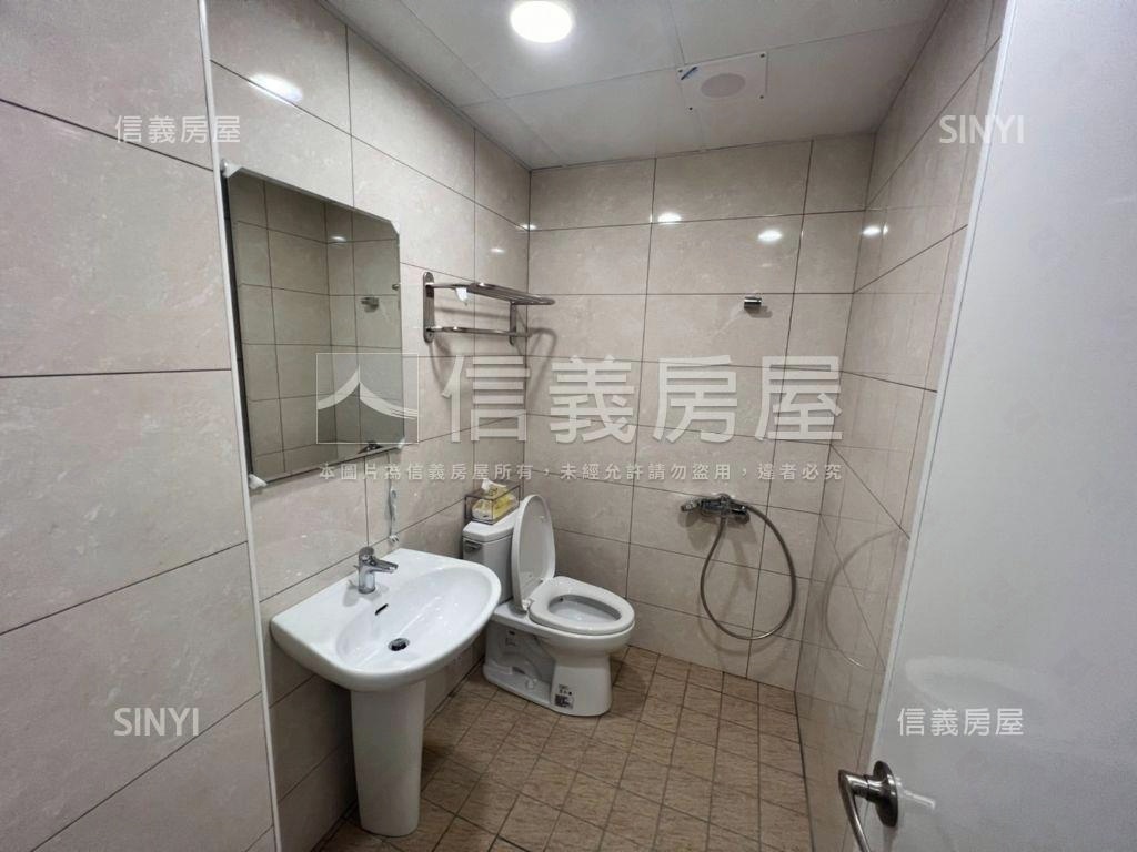 陽光誠品拎包入住房屋室內格局與周邊環境