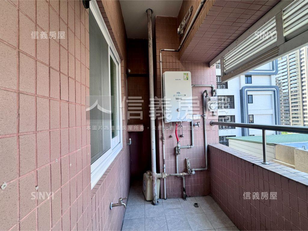 近高鐵全新翻修三房房屋室內格局與周邊環境